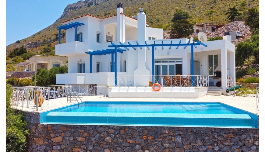 DC-1025 4 Bed Luxury Villa and Pool in Kokkino Chorio €600,000