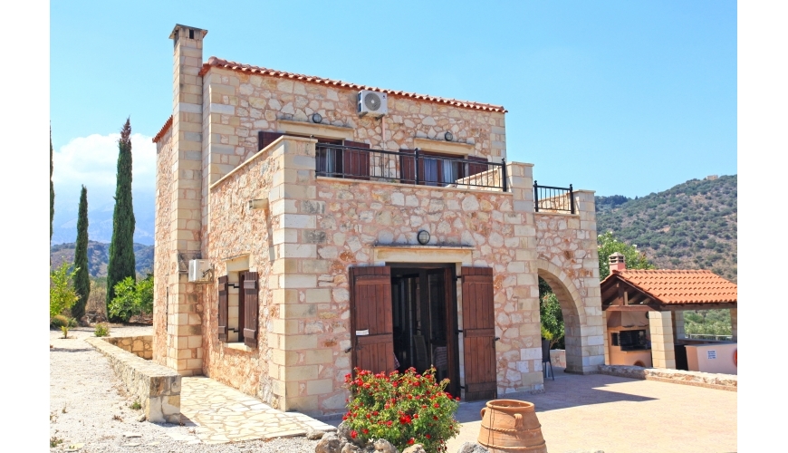 DC-1035 3 Bed Stone Villa and Private Pool in Provarma €470,000