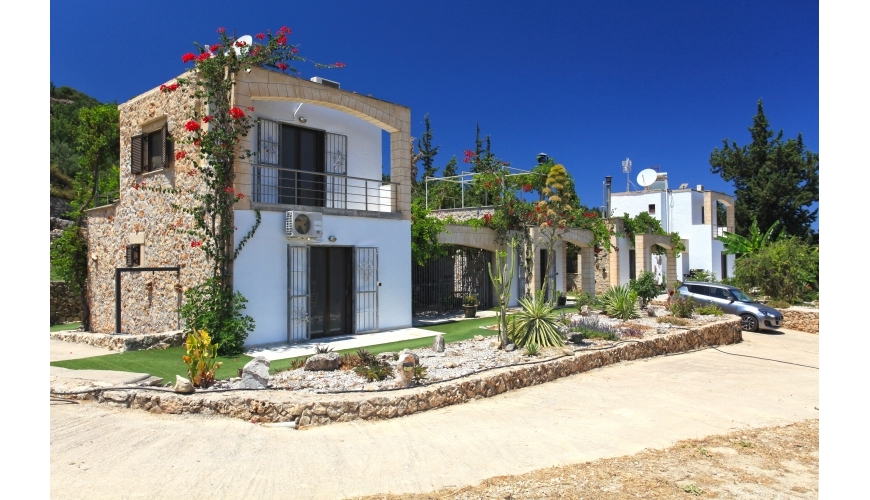 DC-2007 Two Three Bed Villas and Pool €890,000