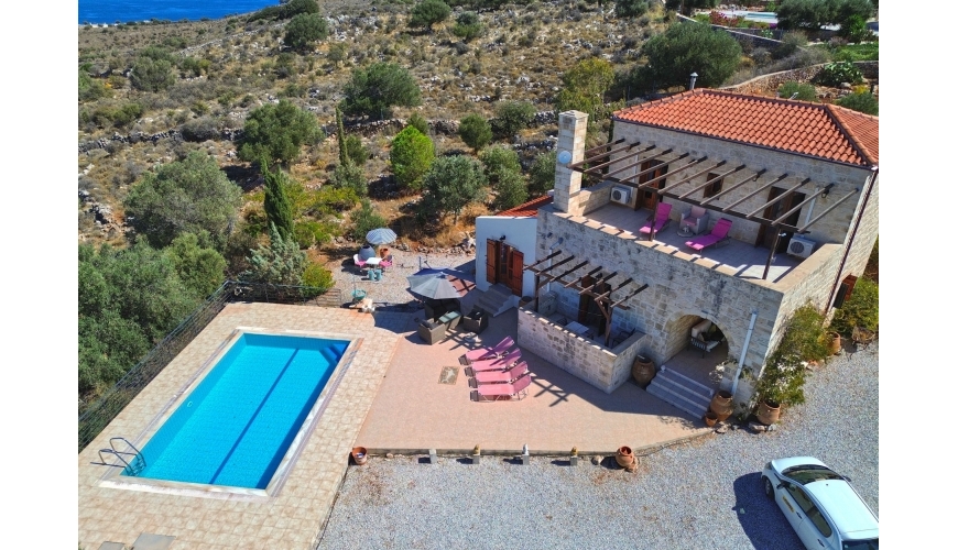 DC-2014 3 Bed Stone Villa  with Private pool - in Kokkono Chorio €499,000